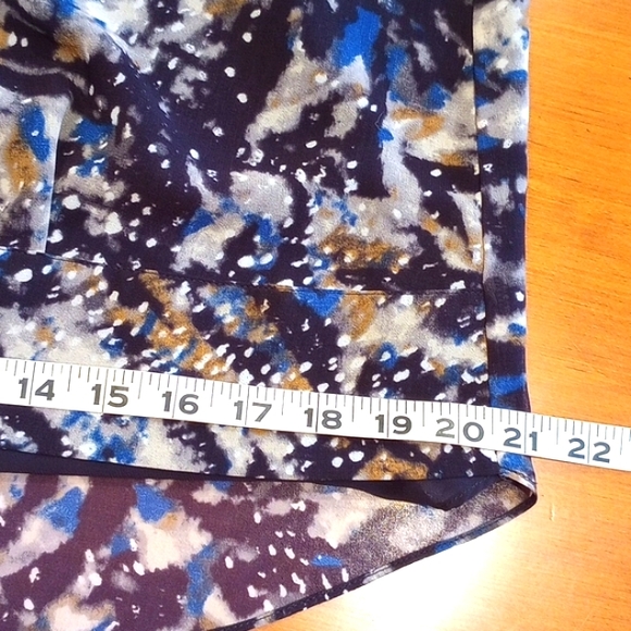 CAbi Ladies Long Sleeve Ruffle Front Blouse Size:M Color:Navy NWOT - Picture 13 of 13